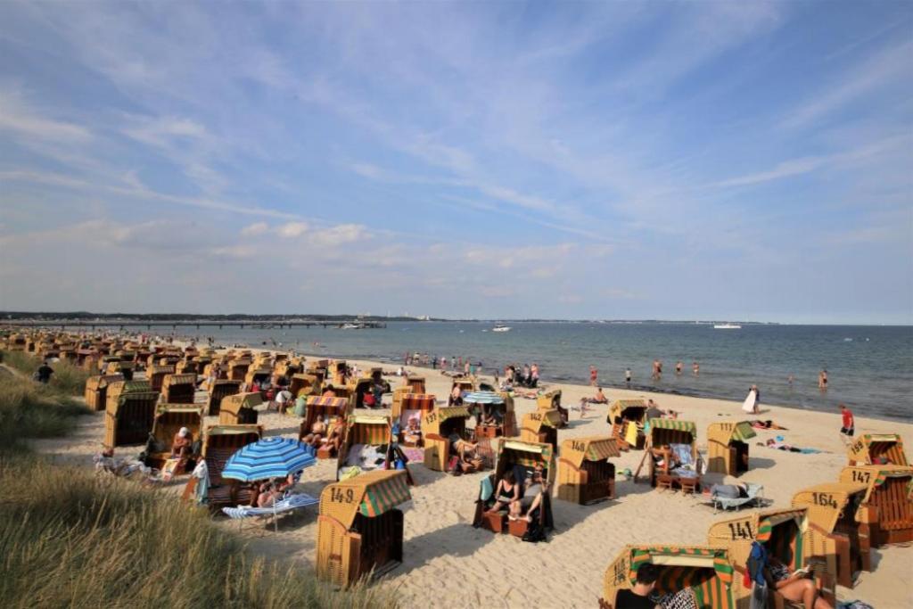 Ferienwohnung Strandhotel Scharbeutz Exterior photo